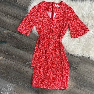 Boden floral dress with belt v neck size 6